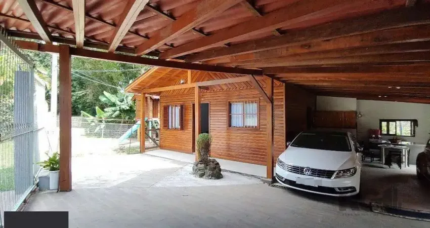 Casa térrea, 2 quartos, edícula com 2 quartos, pático, piscina - Bairro Cavalhado