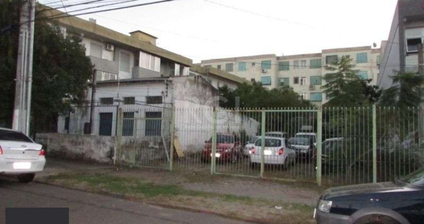 Terreno à venda na Rua Vinte e Cinco de Julho, 70, Santa Maria Goretti, Porto Alegre