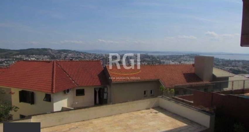 Casa Condominio para Venda - 383.4m², 5 dormitórios, sendo 2 suites, 3 vagas - Nonoai