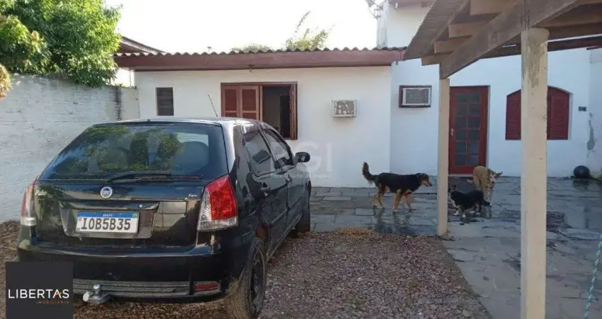 Casa com 3 quartos à venda na Rua Joffre Veríssimo, 449, Ponta Grossa, Porto Alegre
