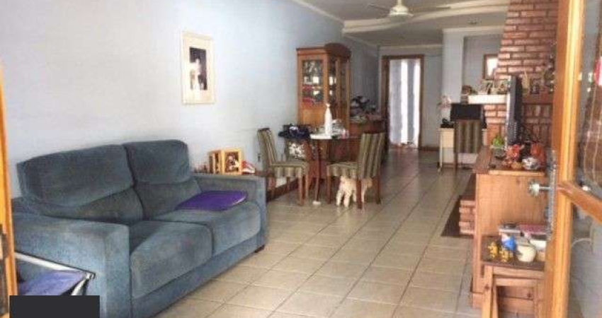 Casa para Venda - 280m², 3 dormitórios, sendo 1 suites, 3 vagas - Bela Vista