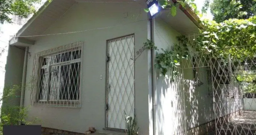 Casa para Venda - 200m², 3 dormitórios, 2 vagas - Navegantes