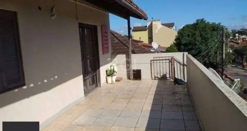 Casa para Venda - 200m², 6 dormitórios, 4 vagas - Tristeza