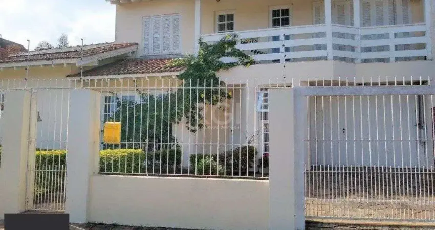 Casa para Venda - 264m², 3 dormitórios, sendo 1 suites, 3 vagas - Vila Nova