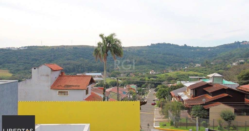 Casa para Venda - 339m², 3 dormitórios, 2 vagas - Vila Nova, Porto Alegre