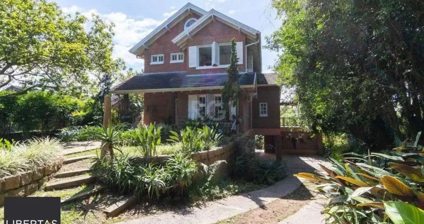 Casa para Venda - 352.19m², 4 dormitórios, sendo 1 suites, 4 vagas - Belém Novo