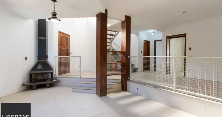Casa para Venda - 253.35m², 3 dormitórios, sendo 1 suites, 4 vagas - Serraria