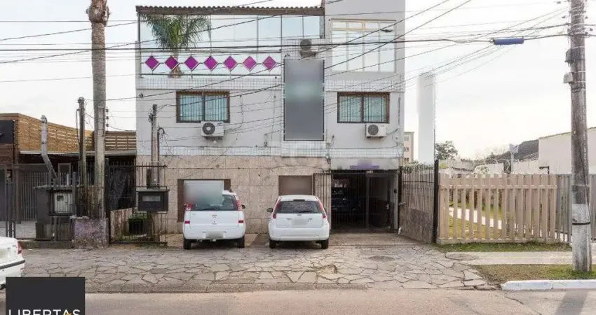 Sobrado para Venda - 300m², 3 dormitórios, sendo 1 suites, 3 vagas - Cavalhada