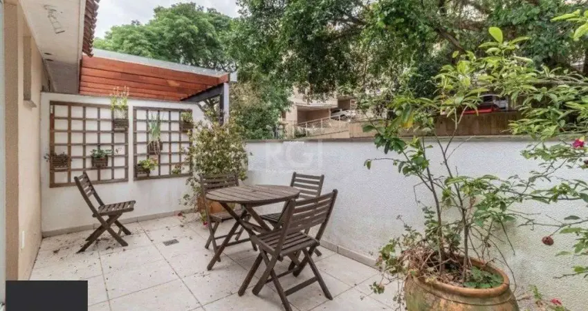 Casa Condominio para Venda - 220.25m², 3 dormitórios, sendo 3 suites, 2 vagas - Pedra Redonda