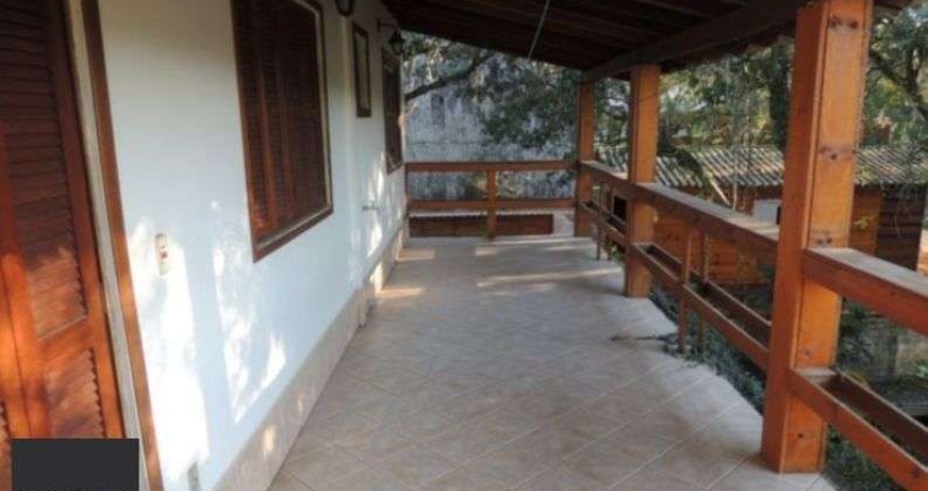 Sobrado para Venda - 800m², 3 dormitórios, Belém Novo