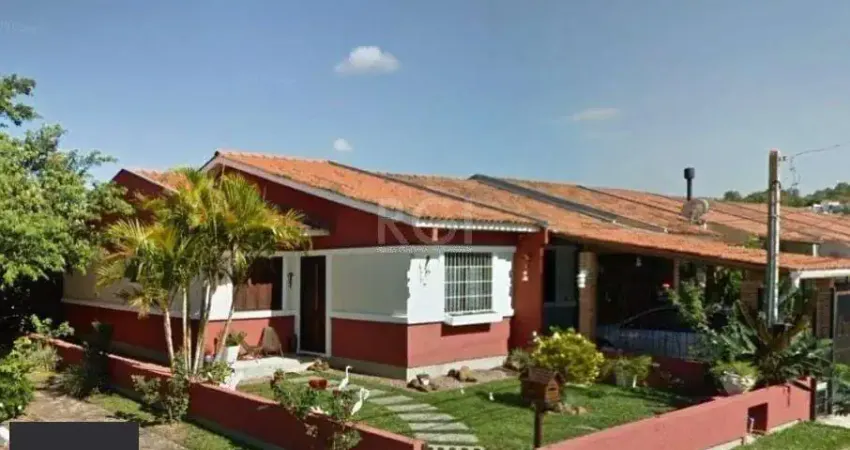 Casa de esquina bairro Hípica - 3 dormitórios