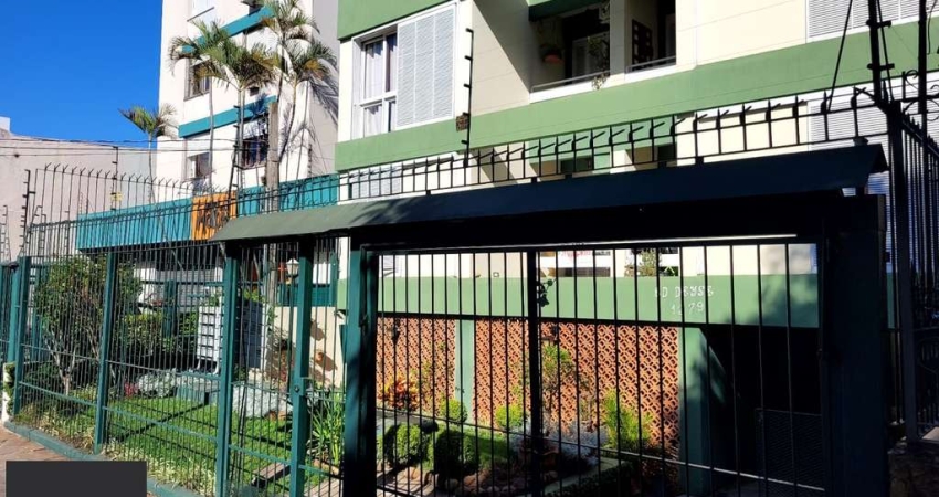 Apartamento com 02 Quartos na Av. Vicente da Fontoura, no Bairro Santana