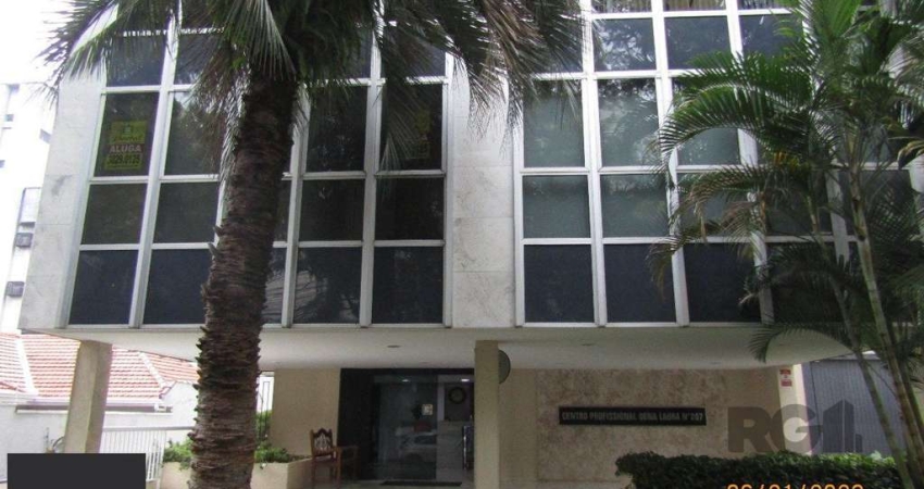 Sala comercial com 1 vaga de garagem no bairro Moinhos de Vento em Porto Alegre