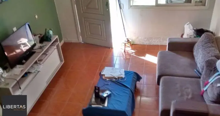 Casa 03 dormitórios e 2 vagas, no bairro Restinga, em Porto Alegre!