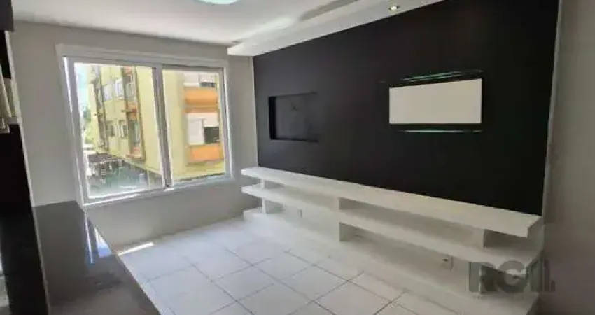 APARTAMENTO DE 01 DORMITÓRIO REFORMADO