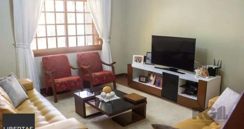 Casa 298m² - 4 dormitórios, 3 vagas na Zona Norte