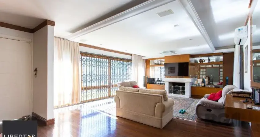 Casa com 3 quartos à venda na Avenida Pereira Passos, 375, Vila Assunção, Porto Alegre