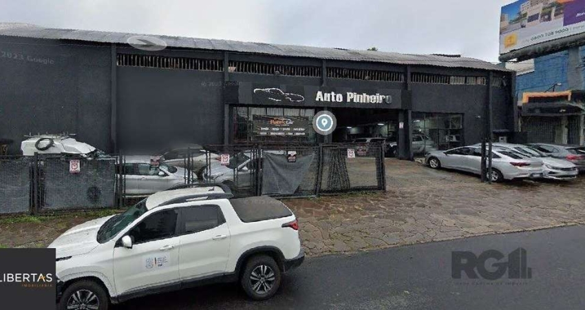 Barracão / Galpão / Depósito à venda na Avenida Eduardo Prado, 133, Cavalhada, Porto Alegre