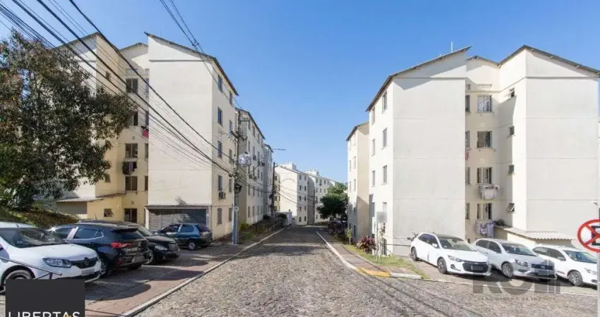 Apartamento semimobiliado com 2 dormitórios, banheiro social e 1vaga rotativa