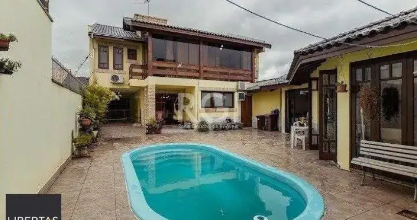 Casa para Venda - 304m², 4 dormitórios, sendo 1 suites, 3 vagas - Jardim Lindóia