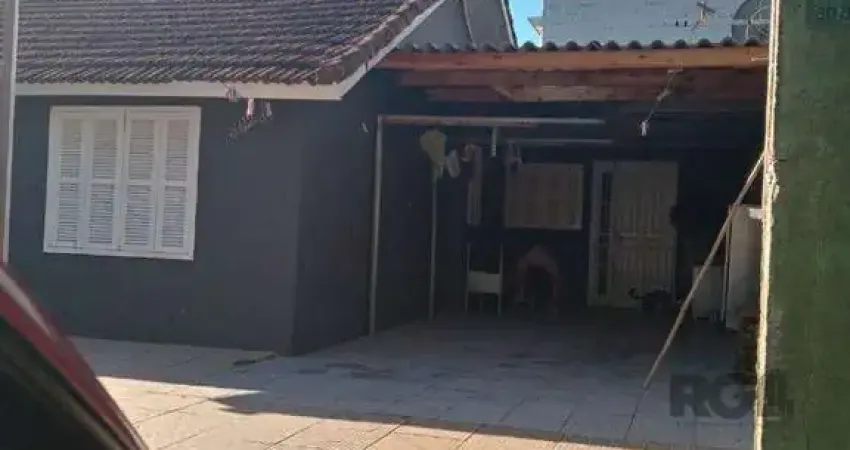 Casa com 3 quartos à venda na Rua Bernardo Tchernin, 3026, Restinga, Porto Alegre