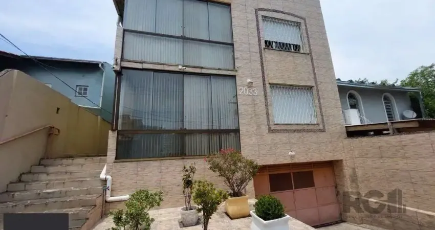 APTO 02 DORMITÓRIOS AMPLAS PEÇAS - 01 VAGA ESCRITURADA NO BAIRRO TRISTEZA