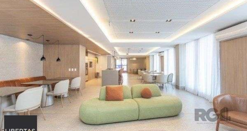 APARTAMENTO DE 02 DORMITÓRIOS SENDO 02 SUÍTES, NO BAIRRO AUXILIADORA EM PORTO ALEGRE/RS