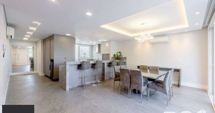 Espetacular casa nova à venda no bairro Três Figueiras!  3 suítes, 3 vagas, Generoso espaço gourmet com vista para a varanda, bem ensolarado.