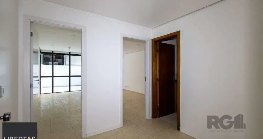 Sala comercial à venda com terraço, banheiro e copa, elevador portaria - Bairro Menino Deus