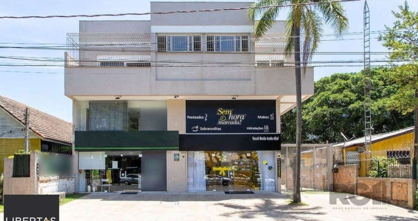 Apartamento com uma cobertura horizontal com 329,10 m² privativos com suíte