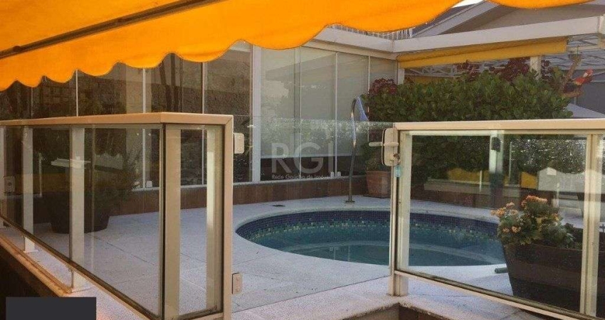 Casa para Venda - 230m², 3 dormitórios, sendo 3 suites, 3 vagas - Chácara das Pedras