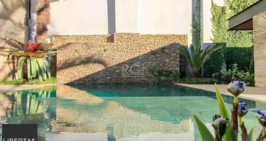 Casa para Venda - 238m², 3 dormitórios, sendo 3 suites, 6 vagas - Três Figueiras