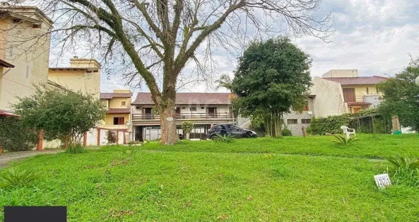 Casa para Venda - 840m², 7 dormitórios, sendo 3 suites, 8 vagas - Medianeira