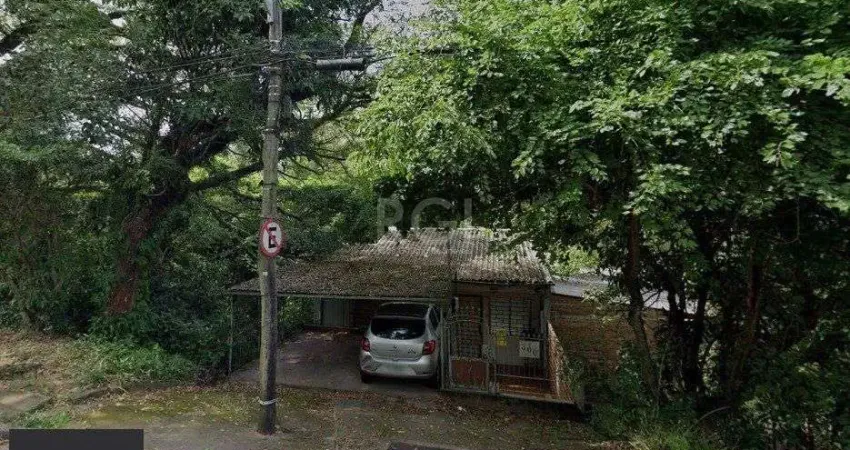 Terreno para Venda - 300m², 0 dormitórios, Teresópolis