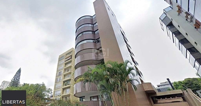 Cobertura para Venda - 327m², 3 dormitórios, sendo 3 suites, 5 vagas - Petrópolis