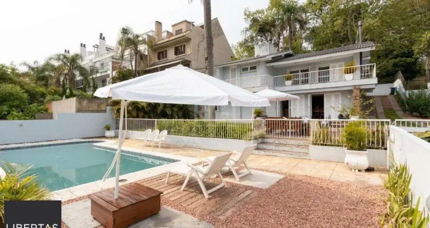 Casa para Venda - 312m², 5 dormitórios, sendo 3 suites, 6 vagas - Vila Conceição