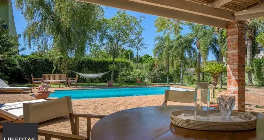 Casa para Venda - 418m², 5 dormitórios, sendo 1 suites, 6 vagas - Tristeza