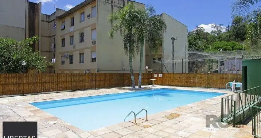 Apartamento com 02 quartos e 01 vaga escriturada e coberta, na Av. Antônio de Carvalho