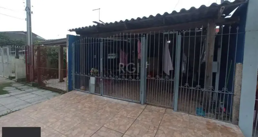 Casa no bairro Hípica - 3 dormitórios