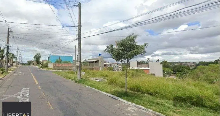 Terreno em Mário Quintana