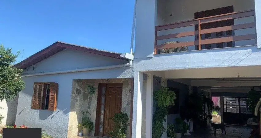 Casa com 4 quartos à venda na Rua Osvaldo Cruz, 159, Maringá, Alvorada