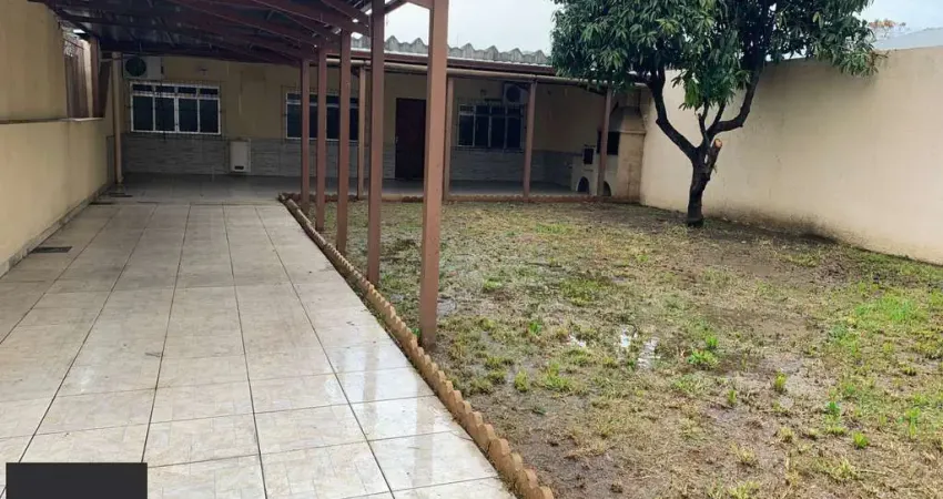 Casa para Venda - 55m², 3 dormitórios, 2 vagas - Rio Branco