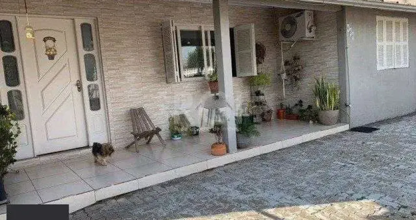 Casa para Venda - 131.65m², 3 dormitórios, 4 vagas - Parque da Matriz