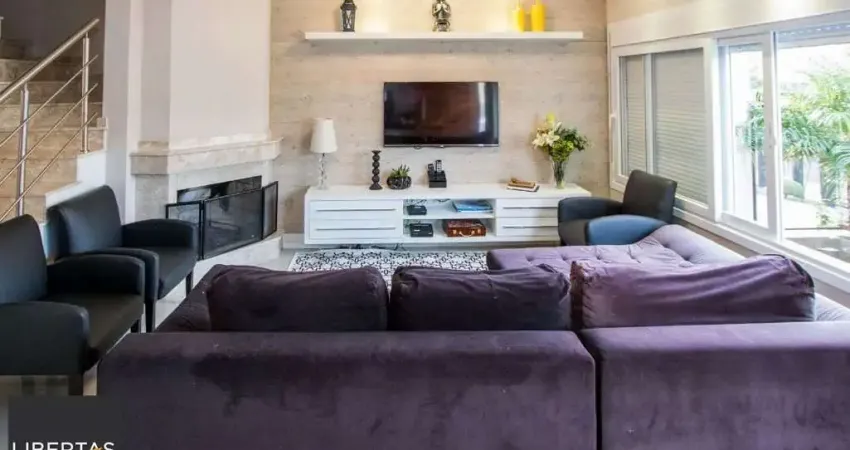 Casa para Venda - 147.3m², 3 dormitórios, sendo 1 suites, 3 vagas - Guarujá
