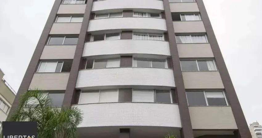 Apartamento de 3 quartos, suíte e 2 vagas de garagem Petrópolis em Porto Alegre.