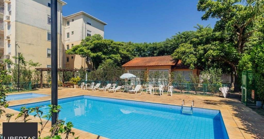 Apartamento com sacada, todo mobiliado de 3 dormitórios com suíte e 2 vagas de garagem.