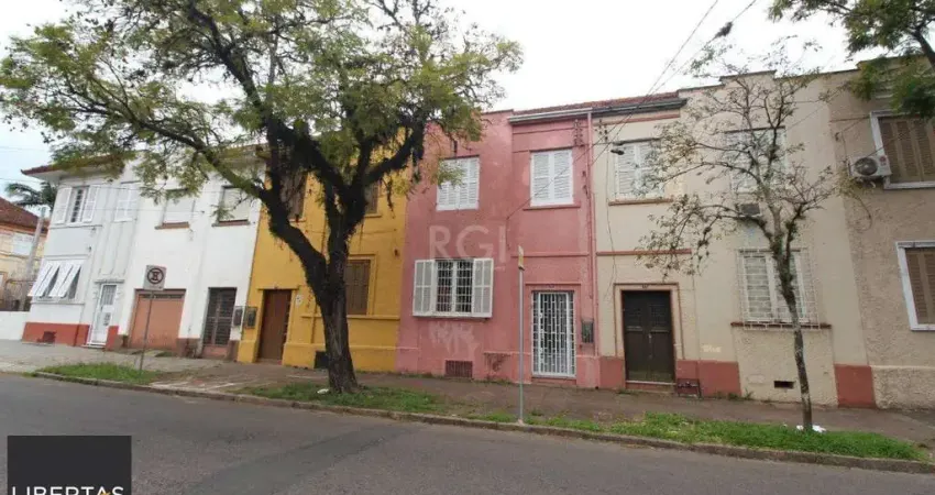 Casa com 3 quartos à venda na Rua Dom João VI, 161, Medianeira, Porto Alegre