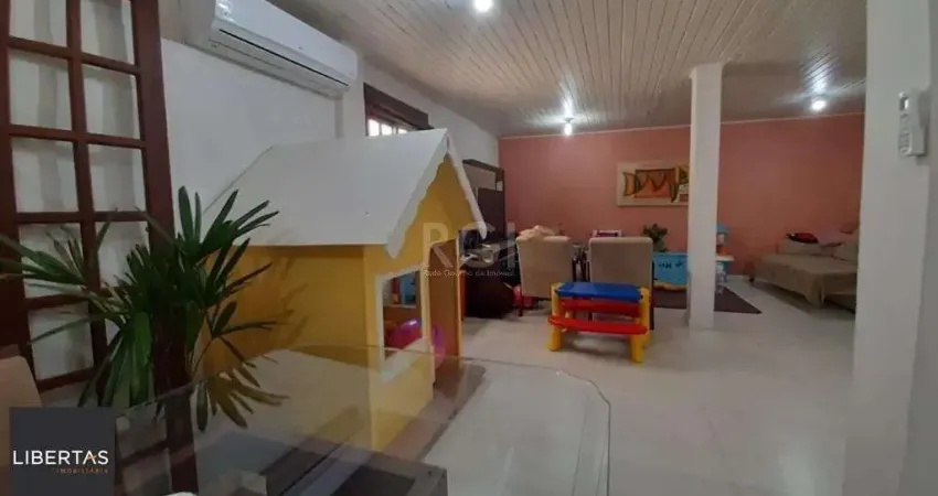 Casa com 3 quartos à venda na Rua Jair de Moura Calixto, 60, Ipanema, Porto Alegre
