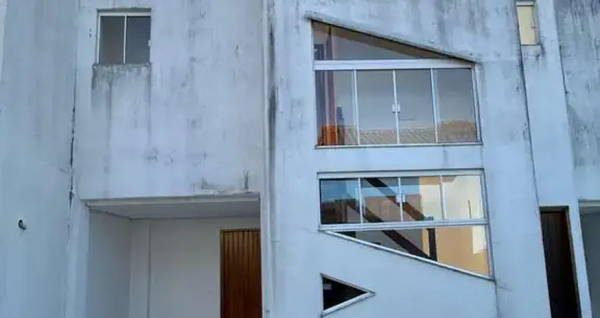 Casa com 2 quartos à venda na Rua Capitão Pedroso, 883, Restinga, Porto Alegre