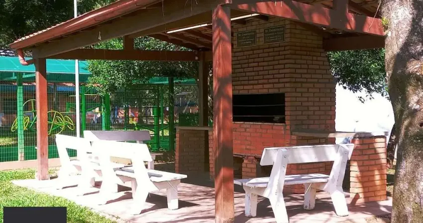 Apartamento com 2 Quartos,com box,no Bairro Humaitá